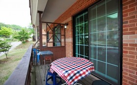 Yong Maple Pension