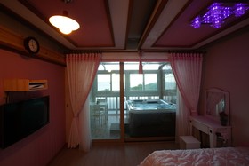 Angel's Morning Pension