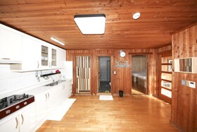 Janguneomeo Park Jeong A Pension