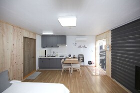 Janguneomeo Park Jeong A Pension