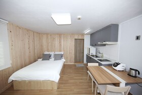 Janguneomeo Park Jeong A Pension