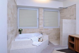 Club Inner Hotel & Resort