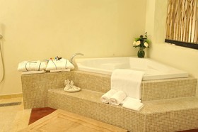 Club Inner Hotel & Resort