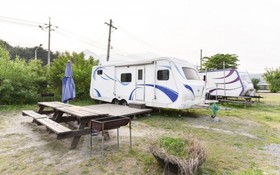Gapeyong Unak Holiday Caravan