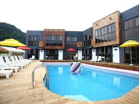 Gapyeong All that Water Pool Villa