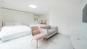 Gapyeong Belloci Lake Kids Pool Villa