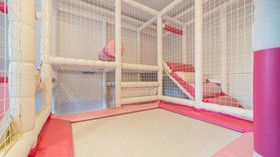 Gapyeong Belloci Lake Kids Pool Villa
