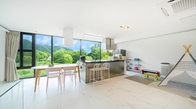 Gapyeong Belloci Lake Kids Pool Villa