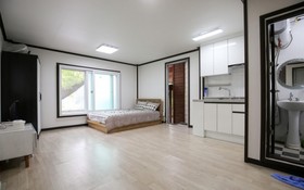 Gapyeong Captain Caravan Glamping
