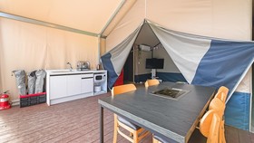 Gapyeong Ddobagi Spa Glamping