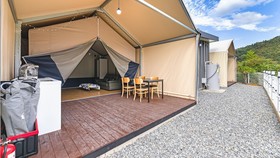 Gapyeong Ddobagi Spa Glamping