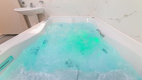 Gapyeong Ddobagi Spa Glamping