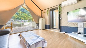 Gapyeong Ddobagi Spa Glamping