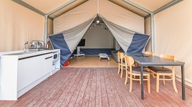 Gapyeong Ddobagi Spa Glamping
