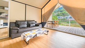 Gapyeong Ddobagi Spa Glamping