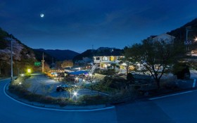 Gapyeong Haengbogi Meomuneunjip House