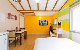 Gapyeong Haengbogi Meomuneunjip House