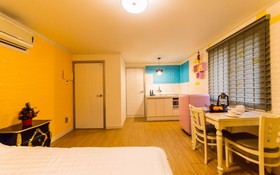 Gapyeong Haengbogi Meomuneunjip House