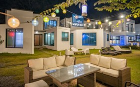Gapyeong High Palace Pool Villa