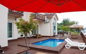 Gapyeong Lavita Glamping Pension