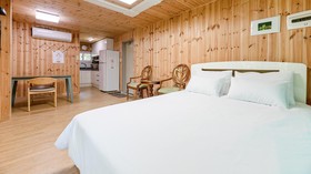 Gapyeong Myeonyeokgongbang Dock Chae Poolvilla Pension