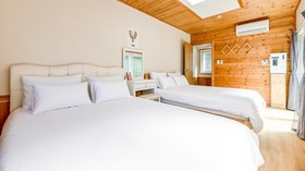 Gapyeong Myeonyeokgongbang Dock Chae Poolvilla Pension