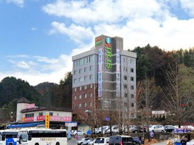 Iris Hotel