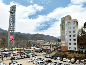 Iris Hotel
