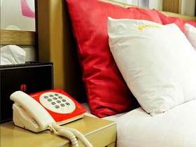Iris Hotel