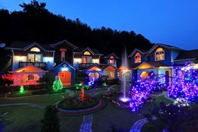 Love And Story Pension