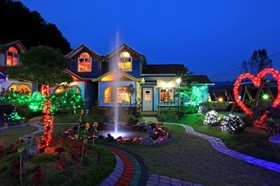 Love And Story Pension
