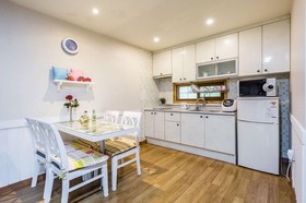 Ravie Pension