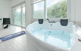 Secret Moon Pension