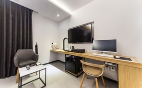 Gimpo Drive-in B-faced Hotel Louis