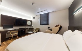 Gimpo Drive-in B-faced Hotel Louis