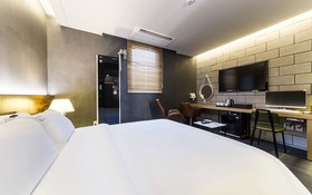 Gimpo Drive-in B-faced Hotel Louis