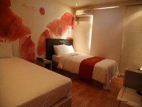 Line Hotel