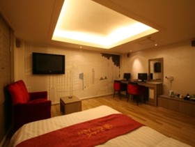 Line Hotel