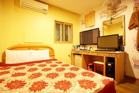 Goyang Everville