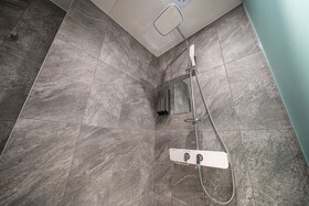 Goyang Stay Bishop Hotel