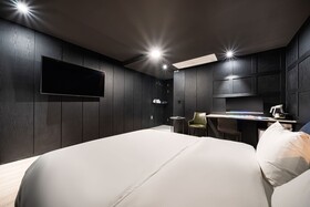 Goyang Stay Bishop Hotel