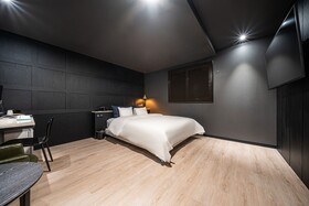 Goyang Stay Bishop Hotel