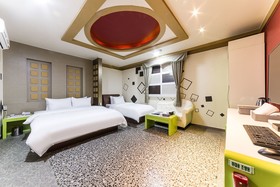 Hotel Millennium