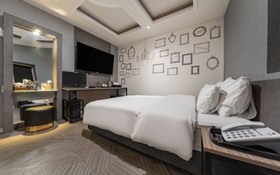 Ilsan Wainscot Hotel