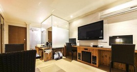 Hotel Party N