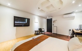 Sanbon Hotel in Cafe