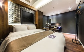 Sanbon Hotel in Cafe