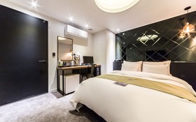 Sanbon Hotel in Cafe