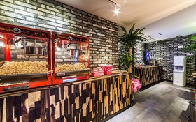 Sanbon Hotel in Cafe