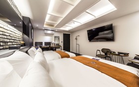 Sanbon Hotel in Cafe